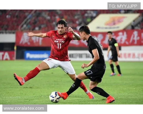 足球让黑的魅力与挑战探讨如何在赛场上实现公平与正义